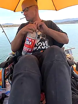 FloppyPickle4u online show from April 20, 2026, 4:32 pm