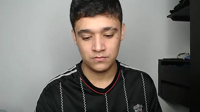 kaiine190 online show from March 23, 2026, 7:56 am