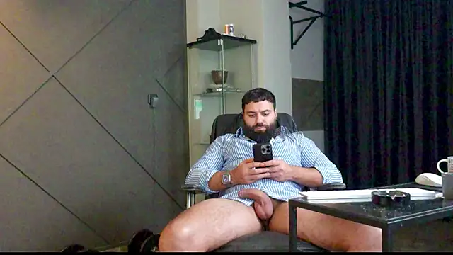 mattmasterss online show from December 28, 2024, 10:55 pm