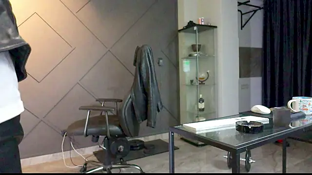 mattmasterss online show from January 1, 2025, 3:34 am