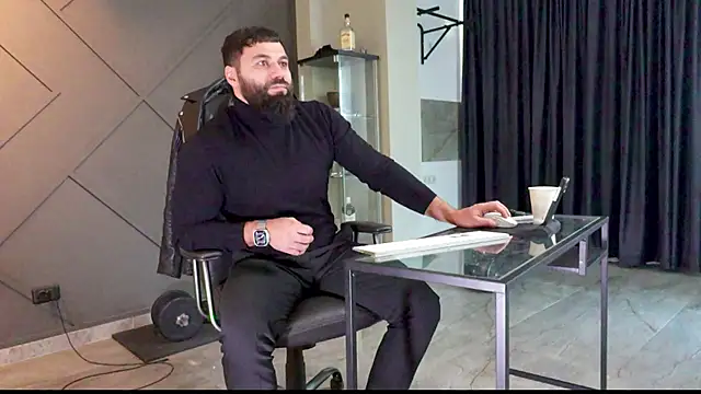 mattmasterss online show from January 2, 2025, 7:33 am