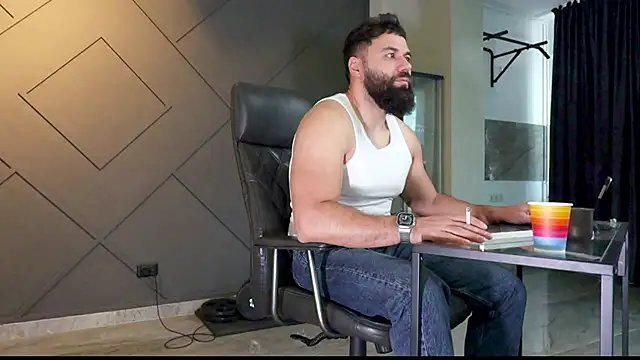 mattmasterss online show from February 11, 2025, 6:30 am