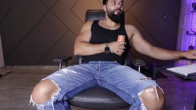 mattmasterss online show from July 11, 2026, 8:55 pm