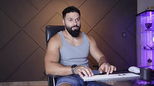 mattmasterss online show from July 29, 2026, 6:39 pm