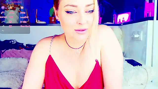  JuliaSpace  online show from May 31, 2026, 5:31 pm