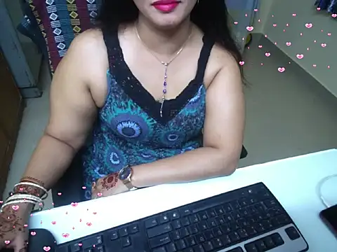 Arushisingh8888 online show from September 25, 2025, 10:52 am