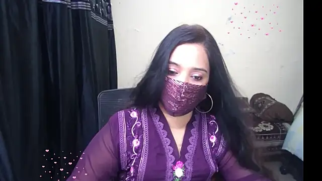 Snapshot of Arushisingh8888 chatting on May 6, 2026, 12:32 pm Arushisingh8888 online show from May 6, 2026, 12:32 pm