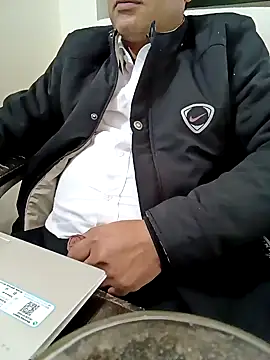 Hot-man39 online show from January 13, 2025, 12:02 pm