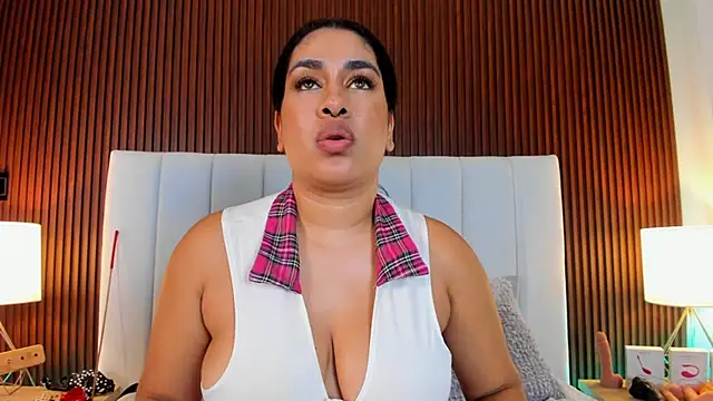 Liana Asaff online show from January 27, 2025, 10:38 pm