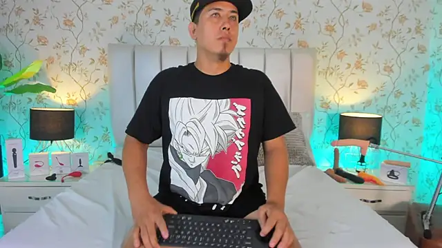 Liana Asaff online show from February 12, 2025, 1:41 am