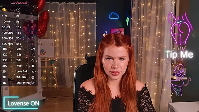 KristinaMoon online show from February 7, 2025, 3:30 pm