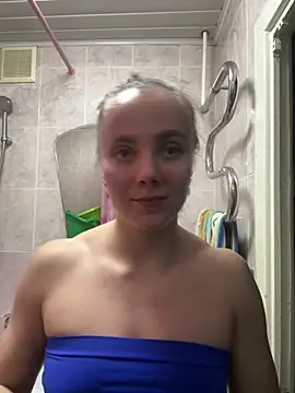 AlisaKissss online show from December 18, 2025, 7:42 pm