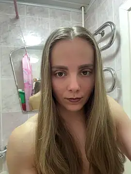 AlisaKissss online show from May 3, 2026, 5:02 am