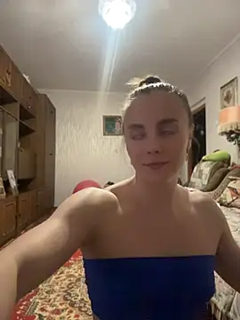 AlisaKissss online show from June 10, 2026, 6:51 pm