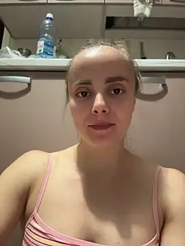 AlisaKissss online show from June 13, 2026, 7:34 pm