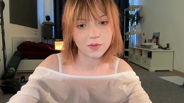 Snapshot of electric_babe chatting on October 17, 2025, 11:02 am electric babe online show from October 17, 2025, 11:02 am