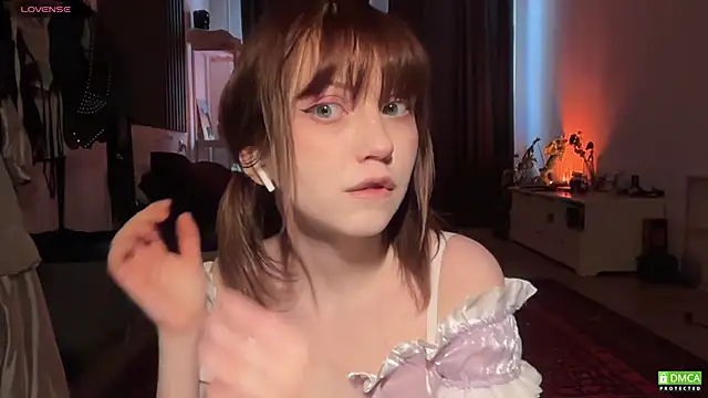 Snapshot of electric_babe chatting on February 22, 2026, 11:42 am electric babe online show from February 22, 2026, 11:42 am