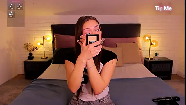 Micky  love online show from March 1, 2026, 7:49 pm