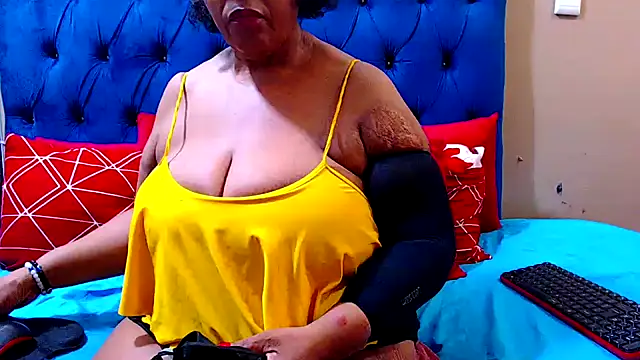 ebonycandy10 online show from March 14, 2025, 3:03 pm