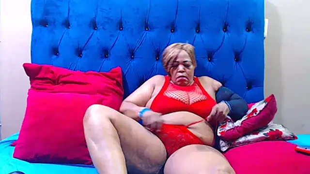 ebonycandy10 online show from April 20, 2026, 11:28 pm