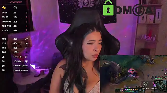 sweetcoralinee online show from February 12, 2025, 9:20 am