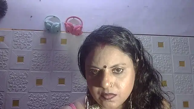 Snapshot of Sexy_komolika chatting on January 29, 2025, 5:56 pm Sexy komolika online show from January 29, 2025, 5:56 pm