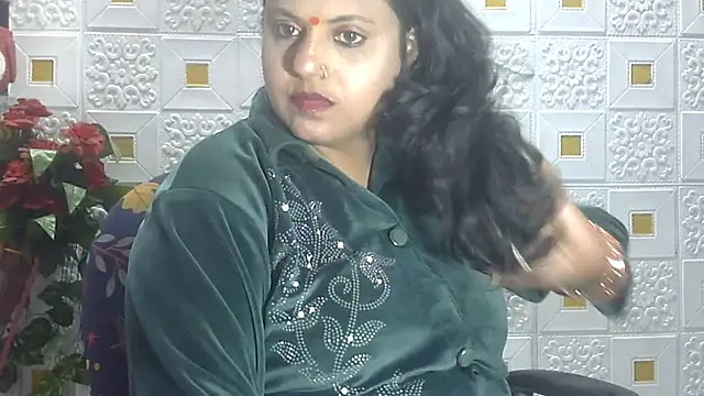 Snapshot of Sexy_komolika chatting on March 5, 2025, 6:56 pm Sexy komolika online show from March 5, 2025, 6:56 pm