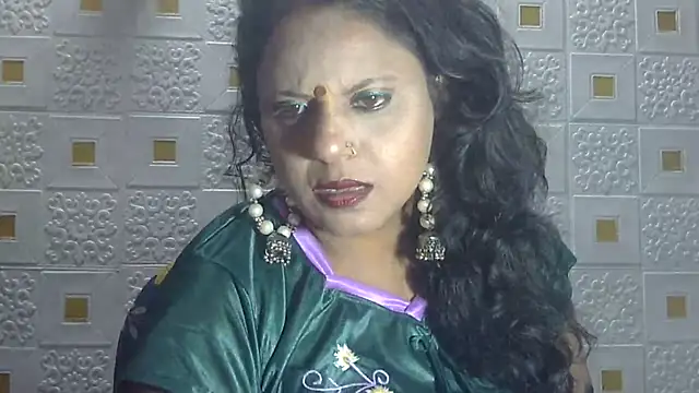 Snapshot of Sexy_komolika chatting on March 18, 2025, 5:21 pm Sexy komolika online show from March 18, 2025, 5:21 pm