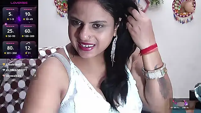 Snapshot of Sexy_komolika chatting on September 30, 2025, 2:44 pm Sexy komolika online show from September 30, 2025, 2:44 pm