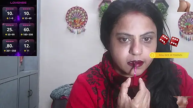 Snapshot of Sexy_komolika chatting on October 30, 2025, 1:45 pm Sexy komolika online show from October 30, 2025, 1:45 pm