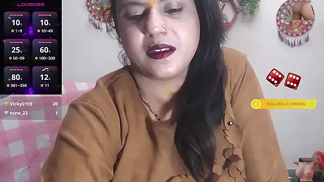 Snapshot of Sexy_komolika chatting on November 5, 2025, 3:12 pm Sexy komolika online show from November 5, 2025, 3:12 pm