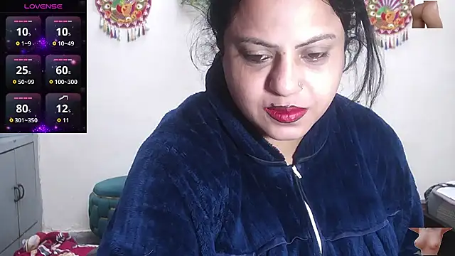 Snapshot of Sexy_komolika chatting on December 3, 2025, 1:57 am Sexy komolika online show from December 3, 2025, 1:57 am