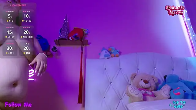 Snapshot of HECATE_23 chatting on January 13, 2025, 1:17 pm HECATE 23 online show from January 13, 2025, 1:17 pm