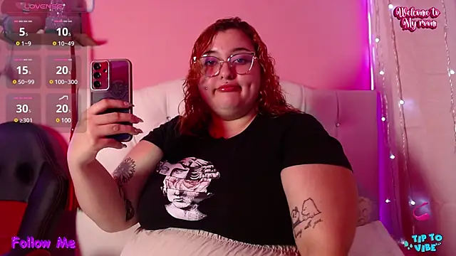 Snapshot of HECATE_23 chatting on March 11, 2025, 1:12 pm HECATE 23 online show from March 11, 2025, 1:12 pm