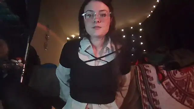 EyaDivine1 online show from February 2, 2025, 9:13 pm