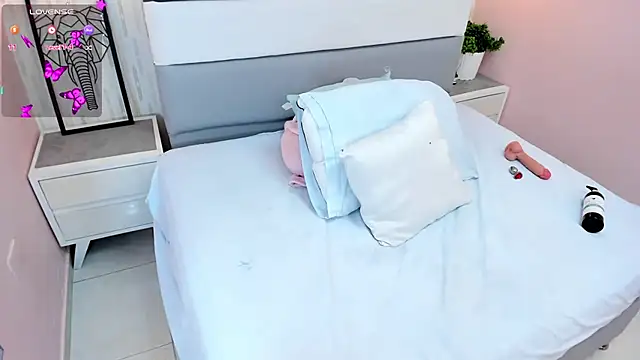 ETHANLOVE1 online show from January 21, 2025, 6:54 am