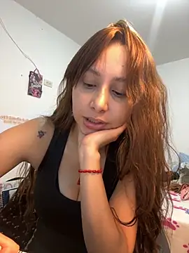 misskimaa2 online show from October 9, 2025, 3:48 am