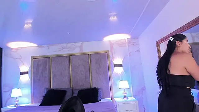 PaulinaDuarte online show from December 3, 2025, 11:19 am