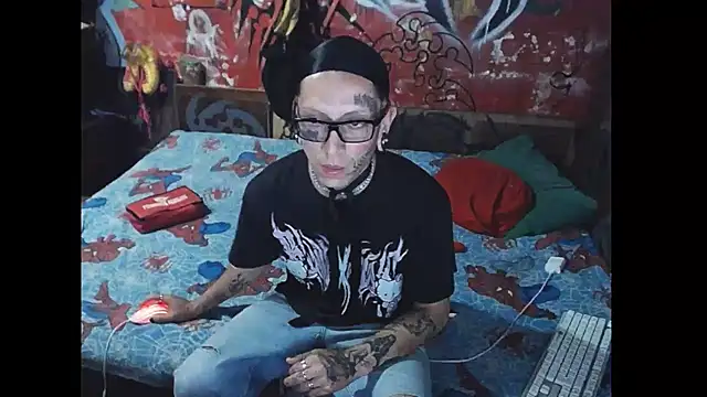 deivid estrada online show from February 2, 2025, 7:25 pm