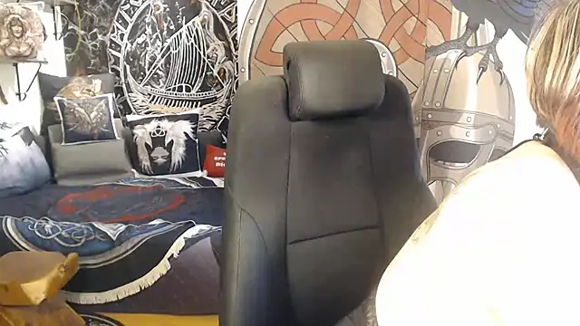 TittenMichelle online show from December 16, 2025, 9:03 am