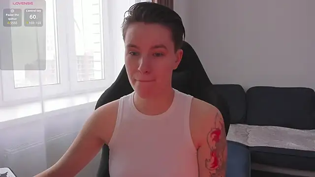 JessieFlower online show from December 4, 2025, 8:12 am