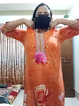 Payel-Sen online show from April 19, 2026, 6:10 pm