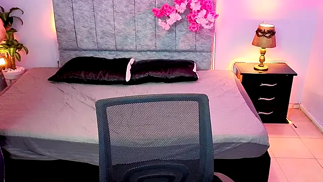 Snapshot of Lana_stone_ chatting on October 11, 2025, 3:28 am Lana stone online show from October 11, 2025, 3:28 am