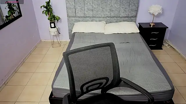 Snapshot of Lana_stone_ chatting on December 18, 2025, 3:12 am Lana stone online show from December 18, 2025, 3:12 am