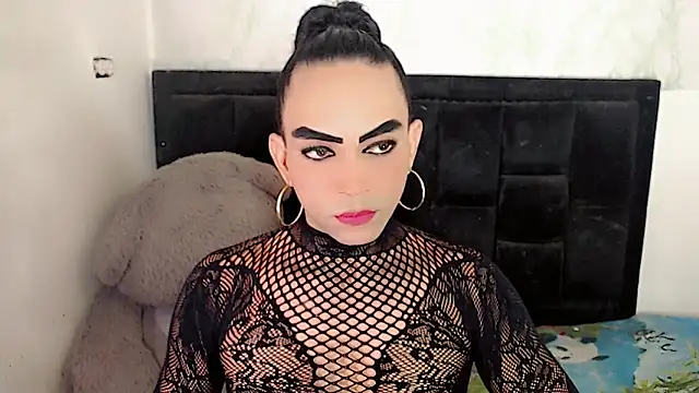 Michell Queen online show from December 4, 2025, 4:22 am