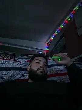 bigdickgio6923 online show from January 22, 2025, 5:16 am