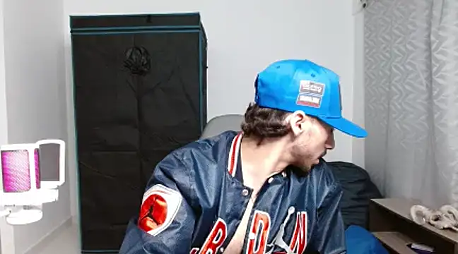 David Brown18 online show from December 4, 2024, 11:24 pm