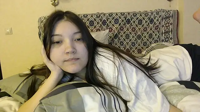 AlisaDevis online show from December 15, 2024, 11:12 am