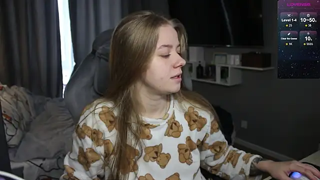 Snapshot of candy_maggie chatting on January 21, 2025, 10:52 am candy maggie online show from January 21, 2025, 10:52 am