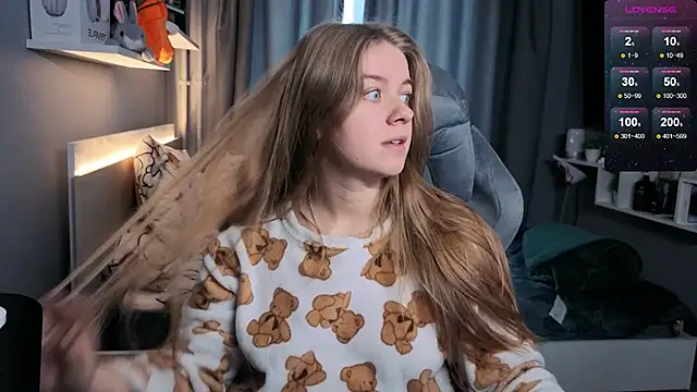 Snapshot of candy_maggie chatting on February 6, 2025, 12:37 pm candy maggie online show from February 6, 2025, 12:37 pm